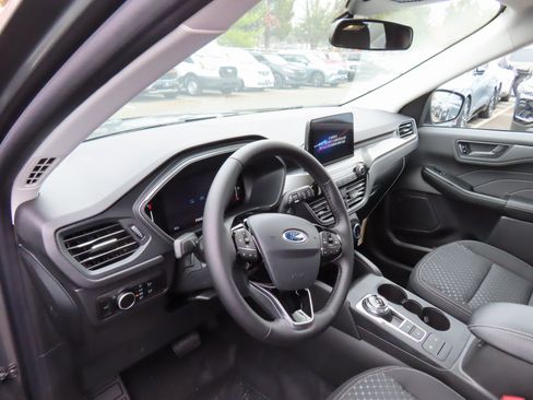 New 2026 Ford Escape Active w/ Cold Weather Package image 8