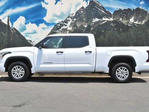 Used 2023 Toyota Tundra SR5 w/ SR5 Convenience Package AWD/4WD image 7