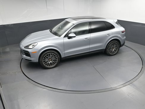 Certified 2020 Porsche Cayenne image 34