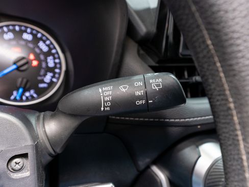 Used 2022 Toyota RAV4 LE image 25