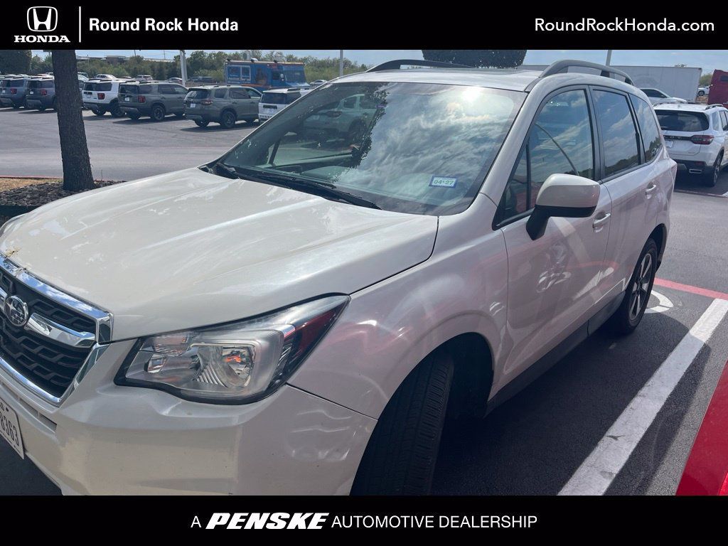 Used 2017 Subaru Forester 2.5i Premium AWD/4WD image 1