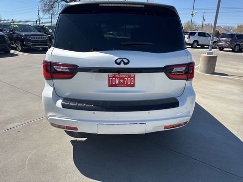 Certified 2021 INFINITI QX80 Luxe w/ All-Season Package image 7