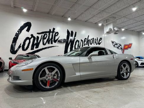 Used 2007 Chevrolet Corvette Coupe w/ Preferred Equipment Group RWD image 1
