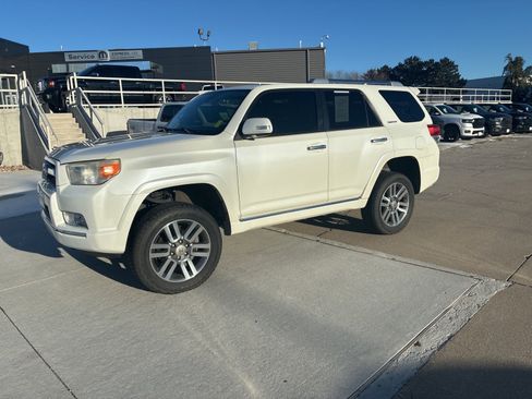 Used 2012 Toyota 4Runner Limited image 1