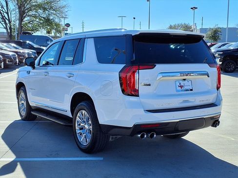 Used 2023 GMC Yukon Denali image 2