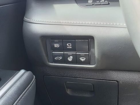 Used 2021 Toyota Highlander Platinum image 25