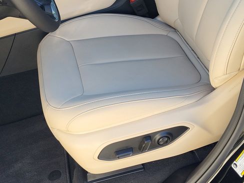 New 2025 Jeep Grand Cherokee Limited w/ Black Appearance Package image 23