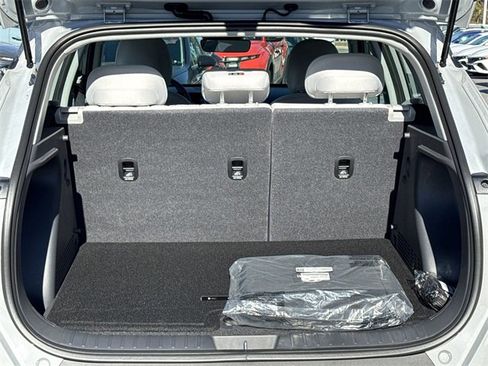 New 2026 Hyundai Kona SE image 18