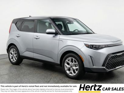 Used 2025 Kia Soul LX w/ LX Technology Package