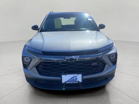 Used 2024 Chevrolet TrailBlazer RS w/ Convenience Package AWD/4WD image 9