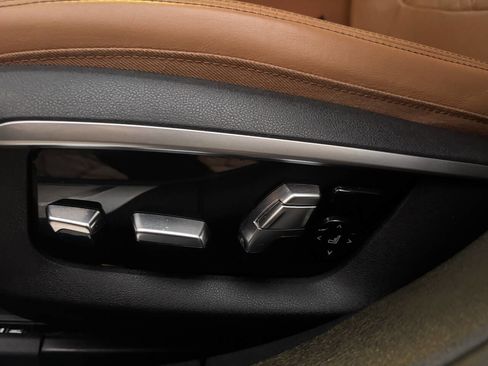 Used 2016 BMW 750i xDrive 750i xDrive AWD 4dr Sedan image 15