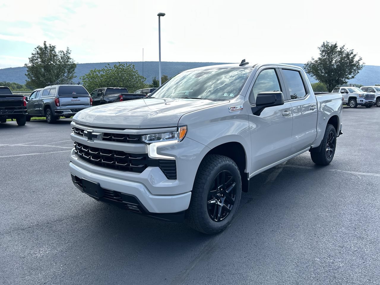 New 2026 Chevrolet Silverado 1500 RST AWD/4WD image 3