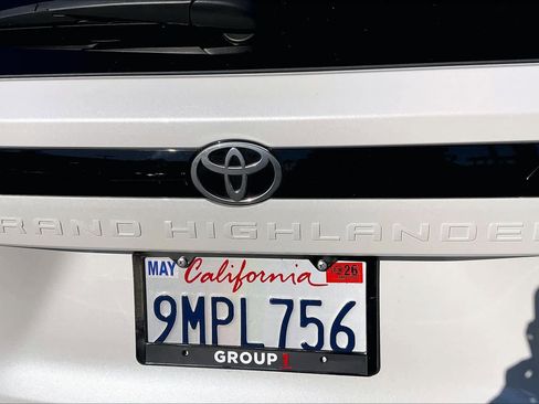 Used 2024 Toyota Grand Highlander Platinum image 31