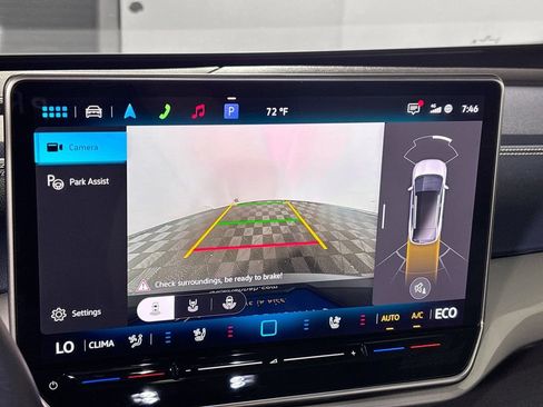 Certified 2025 Volkswagen ID.4 Pro S AWD/4WD image 18