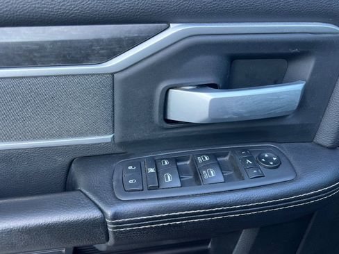 Used 2021 RAM 2500 Big Horn w/ Level 1 Equipment Group image 11