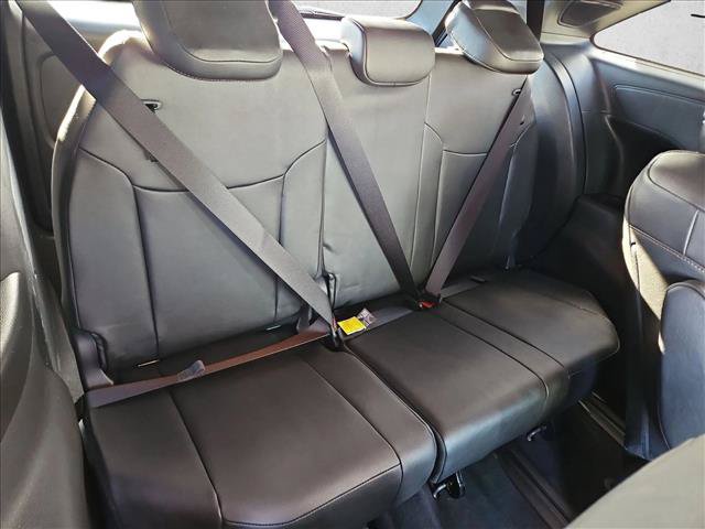 Used 2025 Toyota Sienna Limited FWD image 19