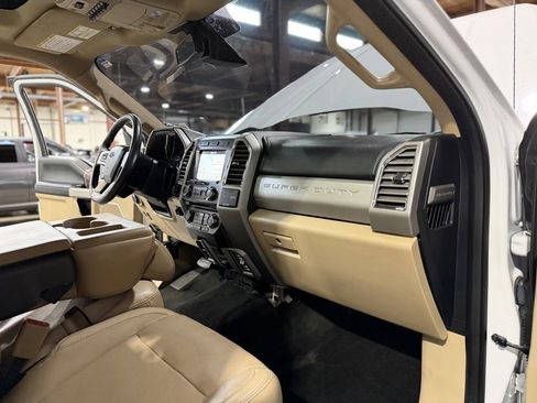 Used 2017 Ford F450 Lariat w/ Lariat Ultimate Package image 19