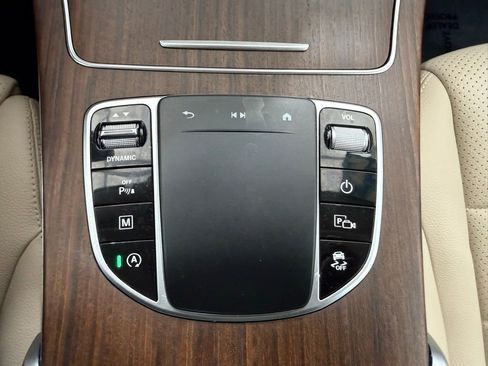 Used 2022 Mercedes-Benz GLC 300 4MATIC image 40