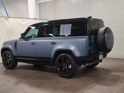 New 2026 Land Rover Defender 110 X-Dynamic SE AWD/4WD image 12