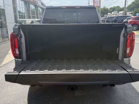 Used 2021 GMC Sierra 1500 Denali w/ Denali Premium Package AWD/4WD image 6