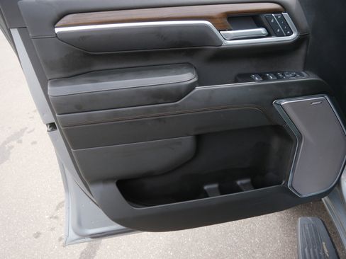 Used 2025 Chevrolet Silverado 3500 High Country w/ Technology Package image 22