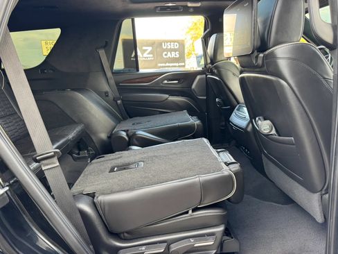Used 2021 Cadillac Escalade Sport Platinum AWD/4WD image 38
