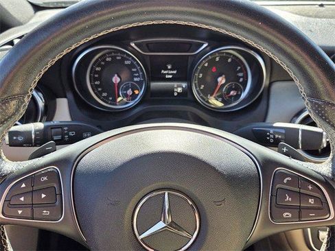 Used 2019 Mercedes-Benz GLA 250 GLA 250 SUV image 22