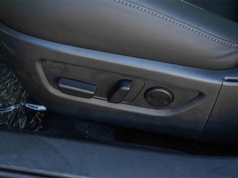 New 2025 MAZDA CX-30 AWD 2.5 S w/ Preferred Package image 24