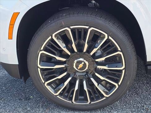 New 2026 Chevrolet Tahoe High Country AWD/4WD image 30