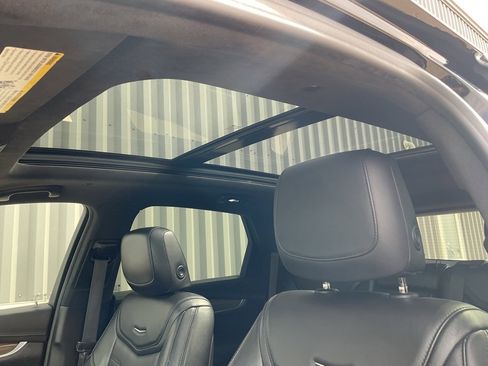 Used 2019 Cadillac XT5 Platinum image 10