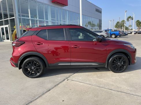 Certified 2024 Nissan Kicks SR image 2