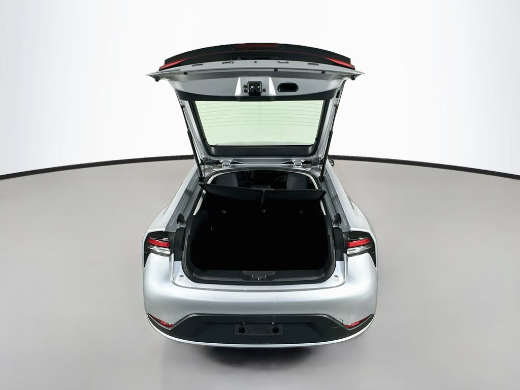 Used 2025 Toyota Prius LE FWD image 29
