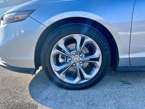 Used 2024 Honda Accord EX image 31