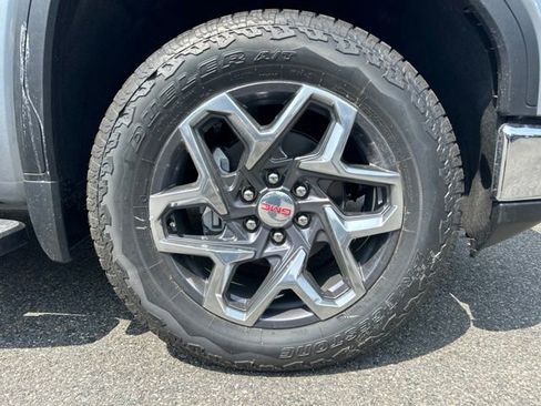 New 2026 GMC Sierra 1500 SLT w/ SLT Premium Package AWD/4WD image 18