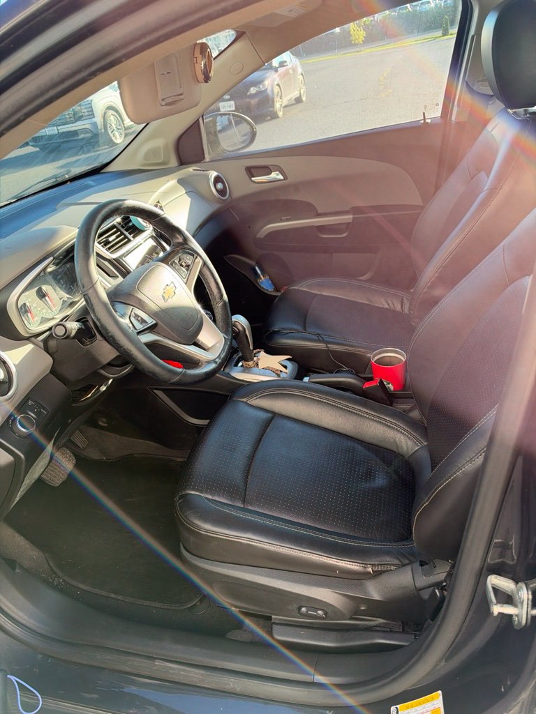 Used 2019 Chevrolet Sonic Premier FWD image 7