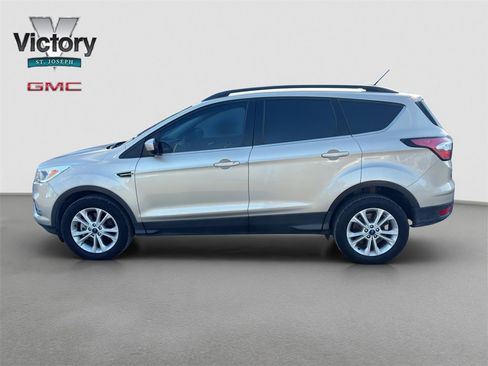 Used 2018 Ford Escape SE image 5