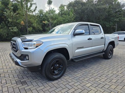 Certified 2023 Toyota Tacoma SR5 image 3