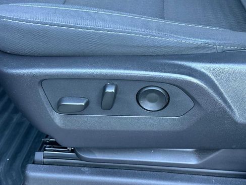 Used 2024 Chevrolet Silverado 1500 LT image 13