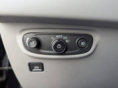 Used 2021 GMC Terrain SLT w/ Infotainment Package II image 23