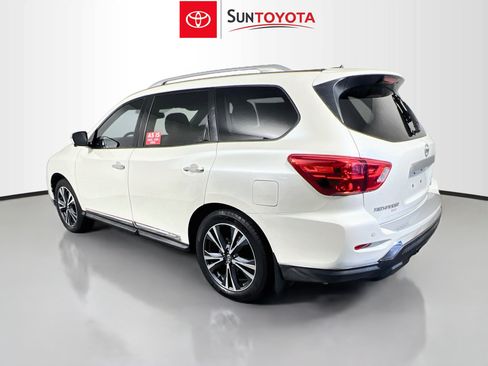 Used 2018 Nissan Pathfinder Platinum FWD image 6