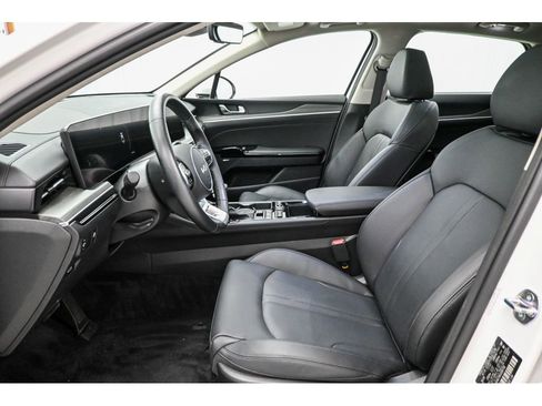 Certified 2025 Kia K5 EX FWD image 12
