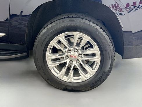 Used 2023 GMC Yukon XL SLT w/ SLT Premium Package AWD/4WD image 40