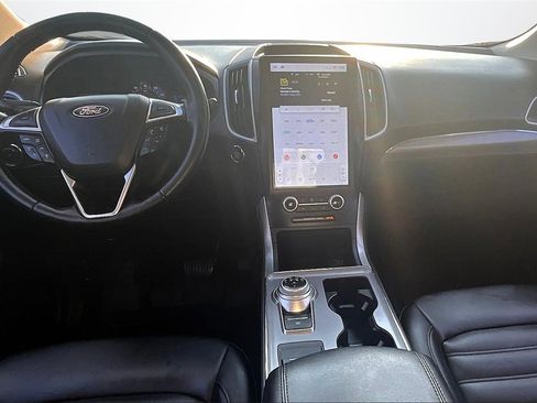 Used 2022 Ford Edge SEL w/ Convenience Package image 7