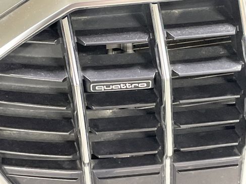 Used 2024 Audi Q3 2.0T Premium image 6