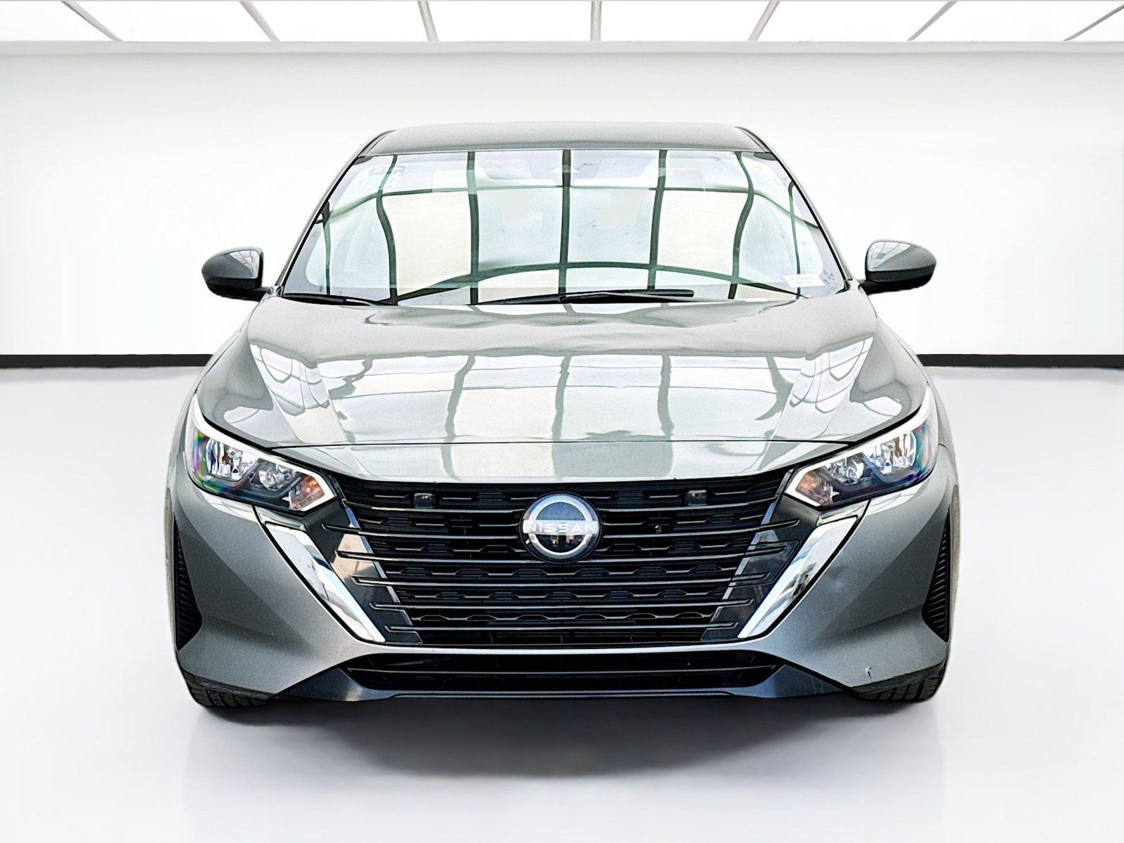 Used 2024 Nissan Sentra S FWD image 2