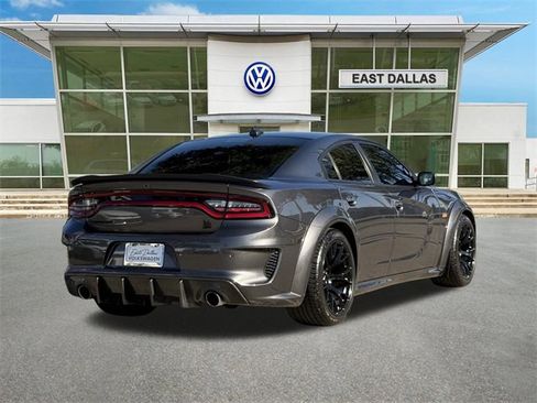 Used 2022 Dodge Charger Scat Pack image 3