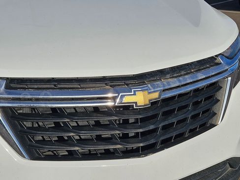 Used 2022 Chevrolet Equinox LS w/ LS Convenience Package image 9