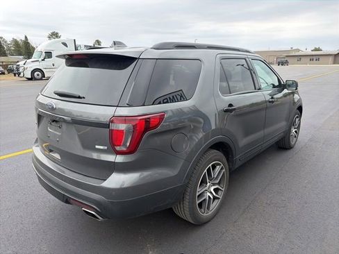 Used 2017 Ford Explorer Sport AWD/4WD image 5