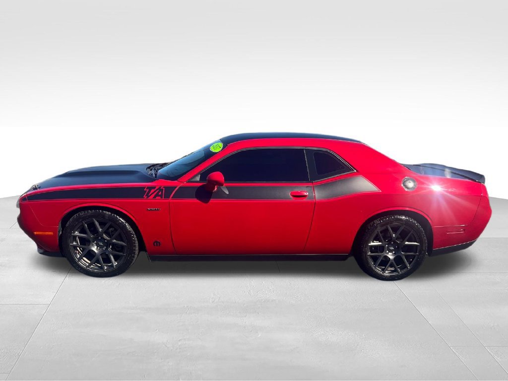 Used 2017 Dodge Challenger R/T w/ Quick Order Package 22P T/A RWD image 2