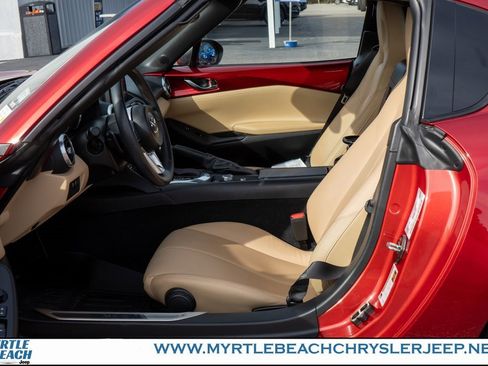 Used 2019 MAZDA MX-5 Miata RF Grand Touring image 15